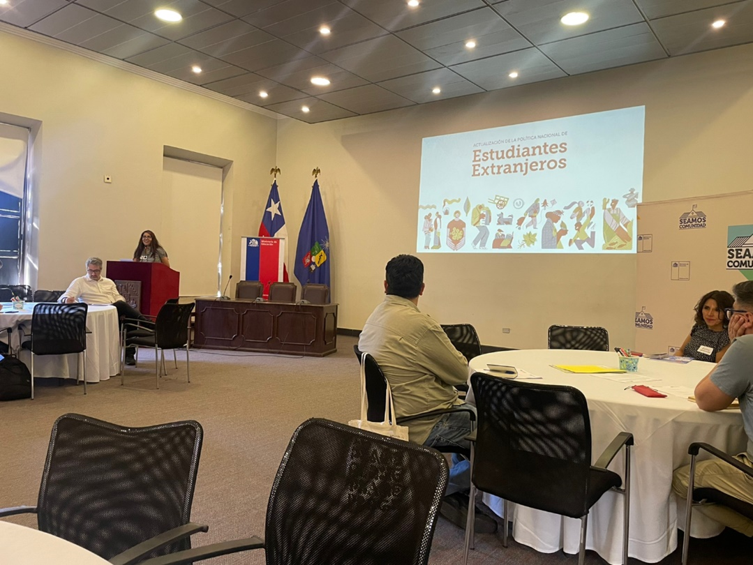 Lee más sobre el artículo Participación investigadora PROESSA en diálogo para la actualización Política nacional de estudiantes extranjeros en Chile