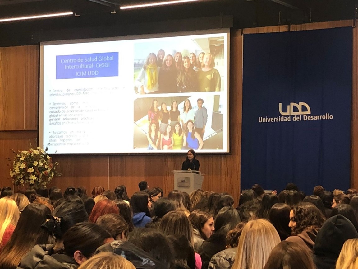 Lee más sobre el artículo Participación directora ejecutiva CESGI en celebración día de la matrona en UDD